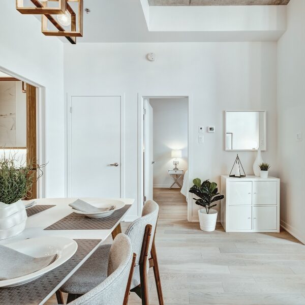 Say goodbye to a messy space with our apartment cleaning service